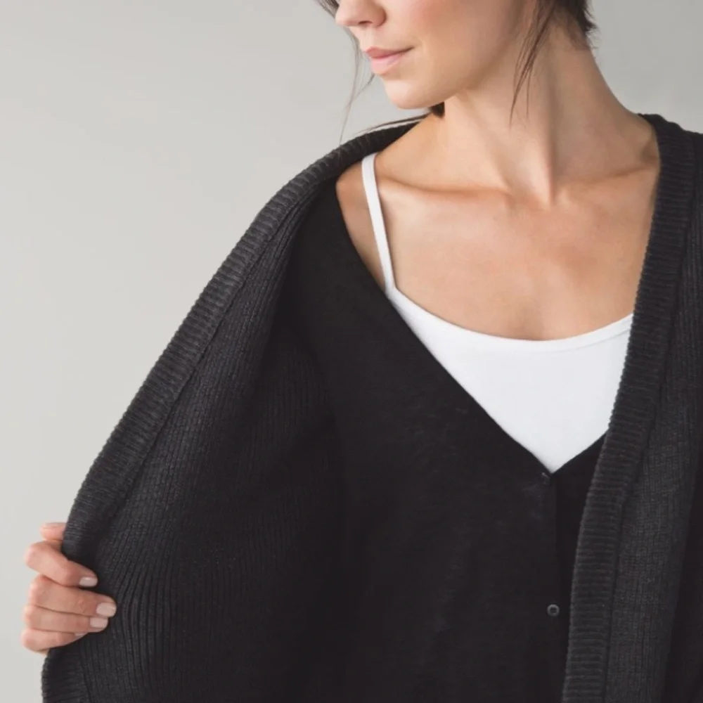 Lululemon Heathered Black / Grey Vestigan Sweater